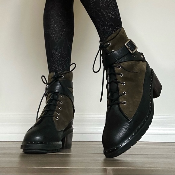 UGG Sassari Black and Brown Lace Up strappy combat ankle Boots - Picture 1 of 8